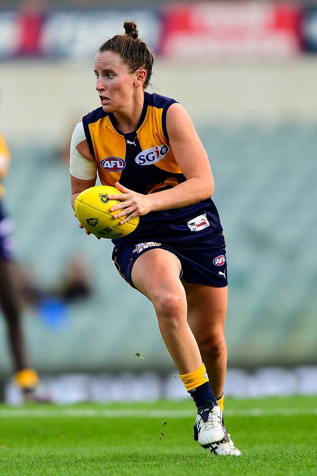AFL 2016 Rd 03 - Curtain Raiser West Coast v Fremantle PERTH, AUSTRALIA - APRIL 9: Kara Donnelley of the Eagles in action during the 2016 AFL Curtain Raiser match between the West Coast Eagles and the Fremantle Dockers at Domain Stadium, Perth on April 9, 2016. (Photo by Daniel Carson/AFL Media)